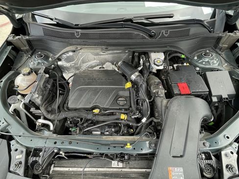 Used 2025 Chevrolet Trax LT image 25