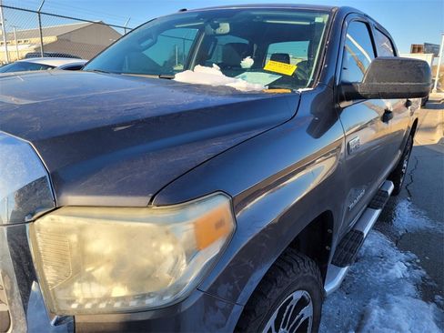 Used 2014 Toyota Tundra SR5 image 8