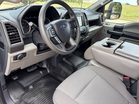 Used 2022 Ford F350 XL w/ STX Appearance Package AWD/4WD image 10