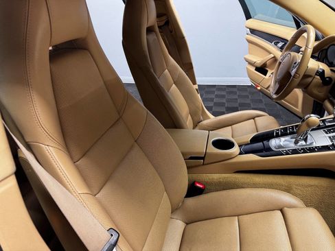 Used 2015 Porsche Panamera 4 image 55