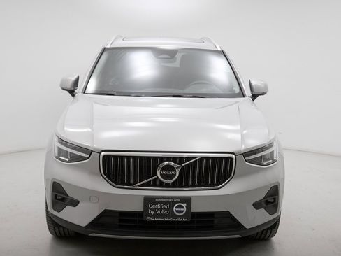 Used 2023 Volvo XC40 B5 Ultimate w/ Protection Package Premier image 5