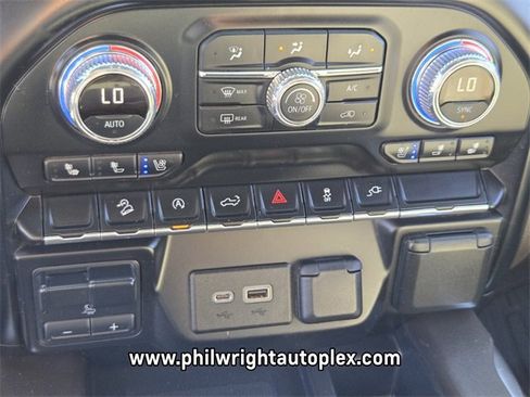 Used 2020 GMC Sierra 1500 SLT w/ SLT Premium Package image 24