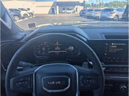 Used 2024 GMC Sierra 1500 SLT w/ SLT Premium Plus Package RWD image 15