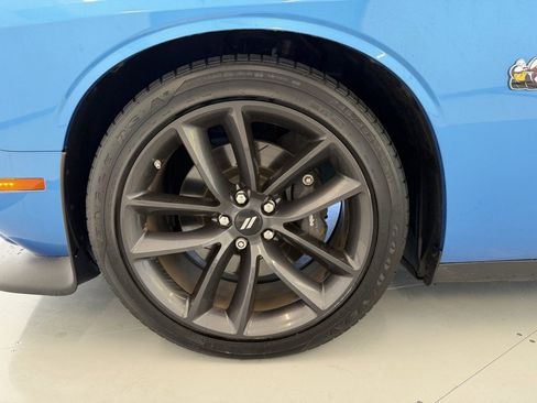 Used 2019 Dodge Challenger R/T Scat Pack w/ Shaker Package image 56