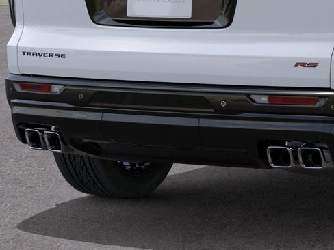 New 2026 Chevrolet Traverse RS w/ LPO, Floor Liner Package FWD image 14
