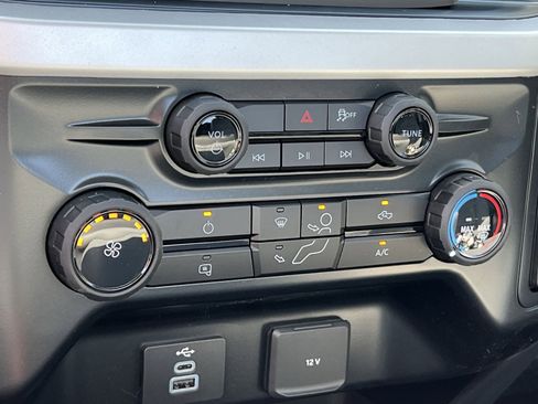 New 2026 Ford F250 XL w/ FX4 Off-Road Package image 19