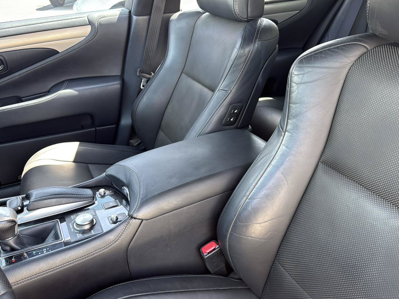 Used 2015 Lexus LS 460 w/ F Sport Package RWD image 52