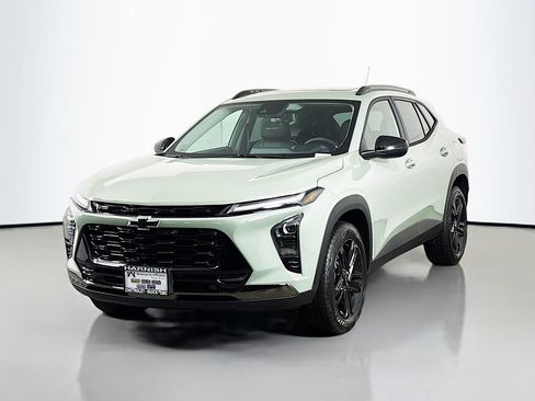 New 2026 Chevrolet Trax ACTIV w/ Sunroof Package image 3