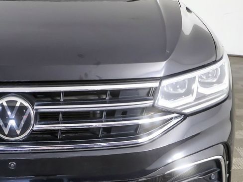 Used 2023 Volkswagen Tiguan SEL R-Line AWD/4WD image 16