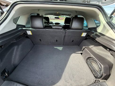 Used 2013 Ford Focus Titanium w/ Titanium Handling Pkg FWD image 12