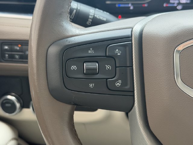 Used 2022 GMC Yukon Denali RWD image 28