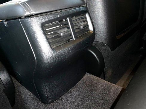 Used 2018 Dodge Challenger R/T Scat Pack w/ Leather Interior Group image 42