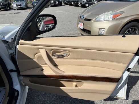 Used 2011 BMW 328i Sedan RWD image 13