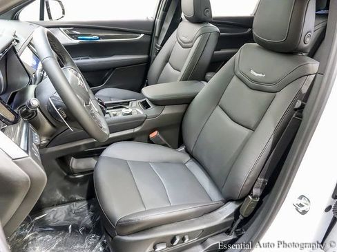 New 2025 Cadillac XT5 Sportv w/ Technology Package image 8