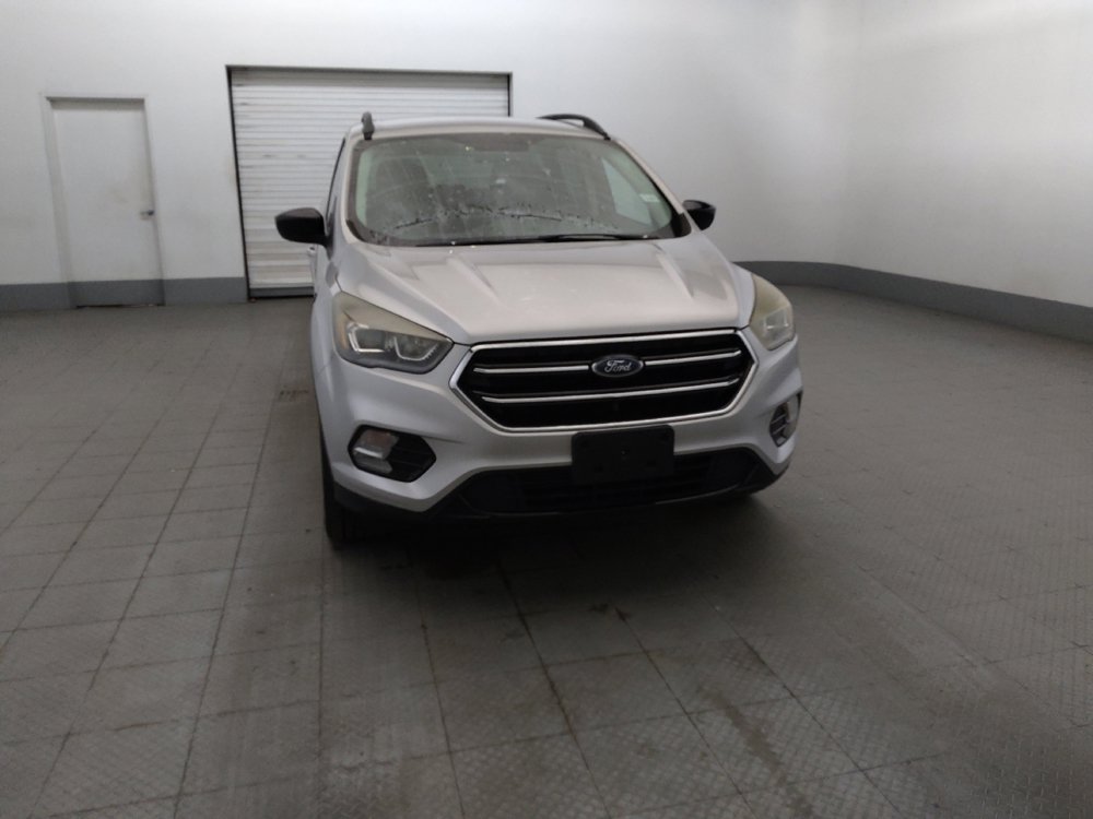 Used 2017 Ford Escape SE w/ SE Sport Appearance Package FWD image 14