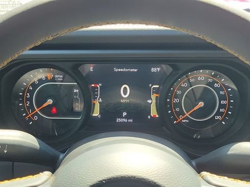 Used 2024 Jeep Gladiator Sport w/ Premium Package AWD/4WD image 21