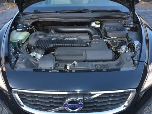 Used 2012 Volvo C70 T5 image 27