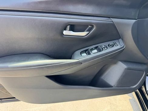 Used 2023 Nissan Sentra SV FWD image 14