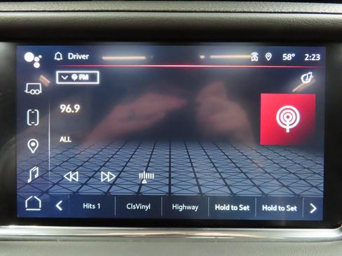 Used 2023 GMC Yukon Denali image 23