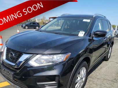 Used 2018 Nissan Rogue SV