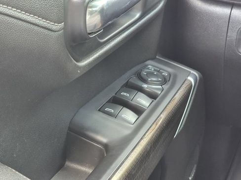 Used 2020 Chevrolet Silverado 1500 RST w/ All-Star Edition AWD/4WD image 17