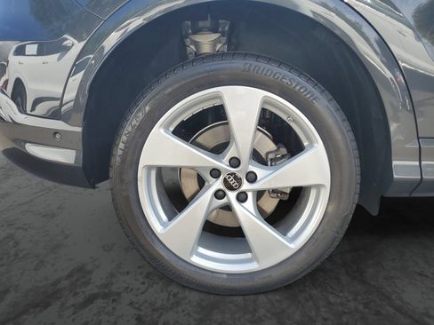 Used 2025 Audi Q5 Premium w/ Premium Plus AWD/4WD image 5