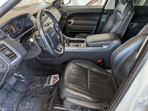 Used 2020 Land Rover Range Rover Sport HSE image 16