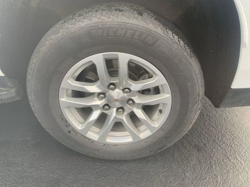 Certified 2024 Chevrolet Tahoe LT image 9