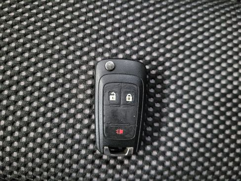 Used 2016 GMC Terrain SLE w/ Cargo Package FWD image 32