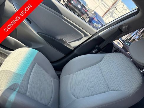 Used 2016 Hyundai Accent SE w/ Option Group 02 FWD image 15