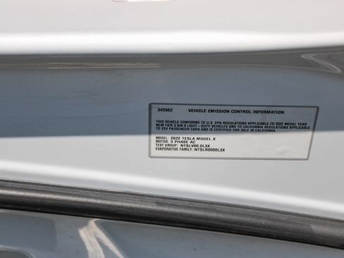 Used 2022 Tesla Model X Plaid image 29