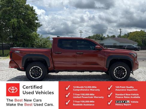Certified 2025 Toyota Tacoma TRD Off-Road AWD/4WD image 2