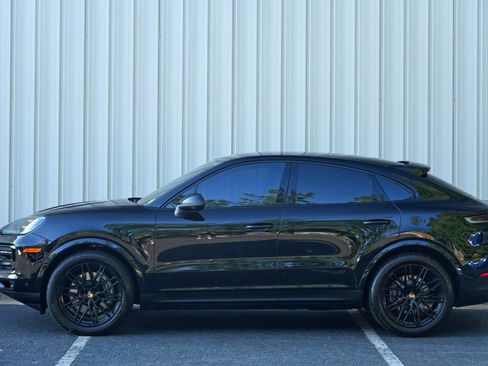 Used 2025 Porsche Cayenne Coupe AWD/4WD image 55