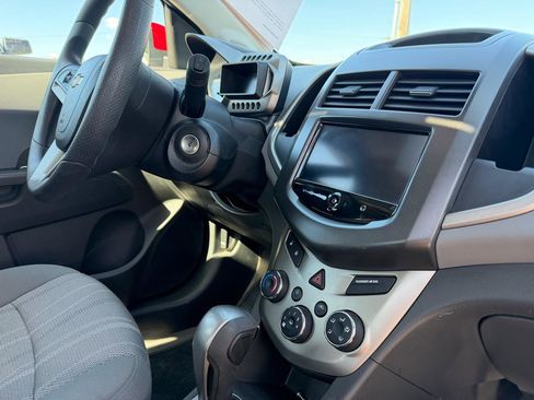 Used 2014 Chevrolet Sonic LT w/ Fun and Sun Package FWD image 7