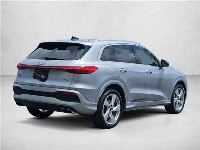 Certified 2025 Audi Q5 Prestige AWD/4WD image 5