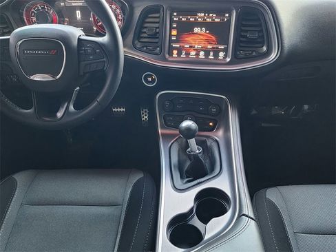 Used 2016 Dodge Challenger R/T image 12