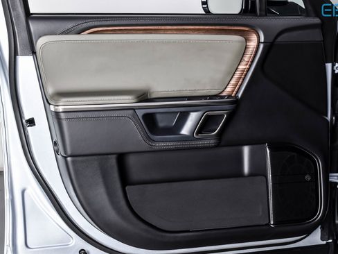 Used 2024 Rivian R1S Adventure image 14