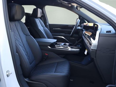 New 2026 Cadillac Escalade IQL Sport 1 w/ LPO, ONYX Package image 17