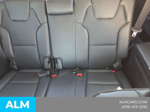 Used 2025 Kia Telluride S FWD image 11
