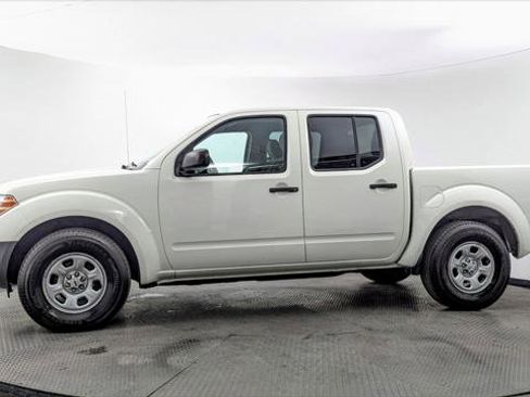 Used 2018 Nissan Frontier S RWD image 3