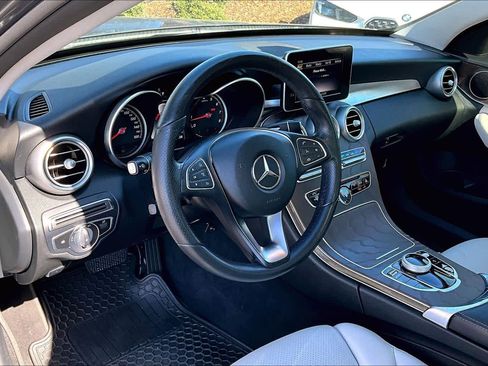 Used 2018 Mercedes-Benz C 300 Sedan image 17