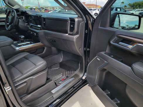 Used 2026 Chevrolet Silverado 1500 RST AWD/4WD image 12