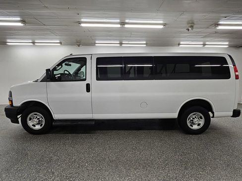 Used 2023 Chevrolet Express 3500 LS image 7