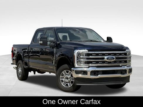 Used 2024 Ford F250 Lariat AWD/4WD image 2