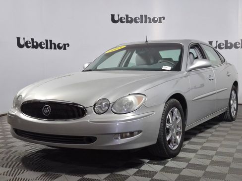 Used 2005 Buick LaCrosse CXS w/ Gold Convenience Package FWD image 3