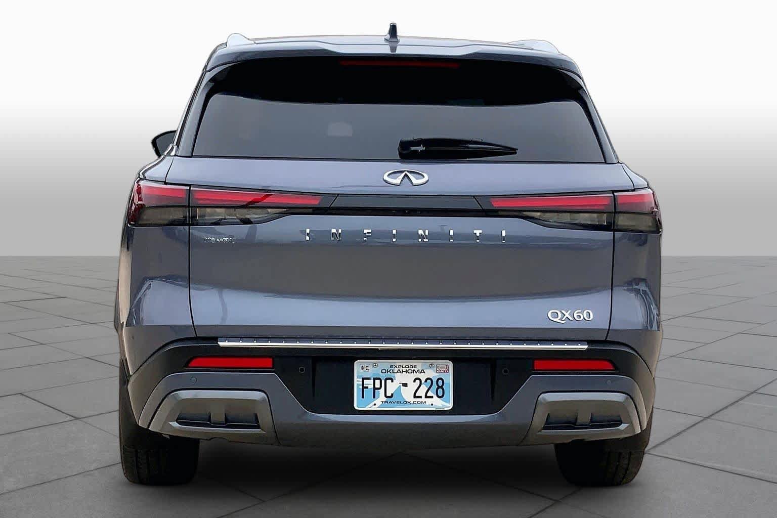 Used 2023 INFINITI QX60 Sensory w/ Vision Package FWD image 5