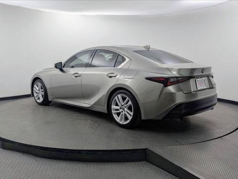 Used 2022 Lexus IS 300 RWD image 6