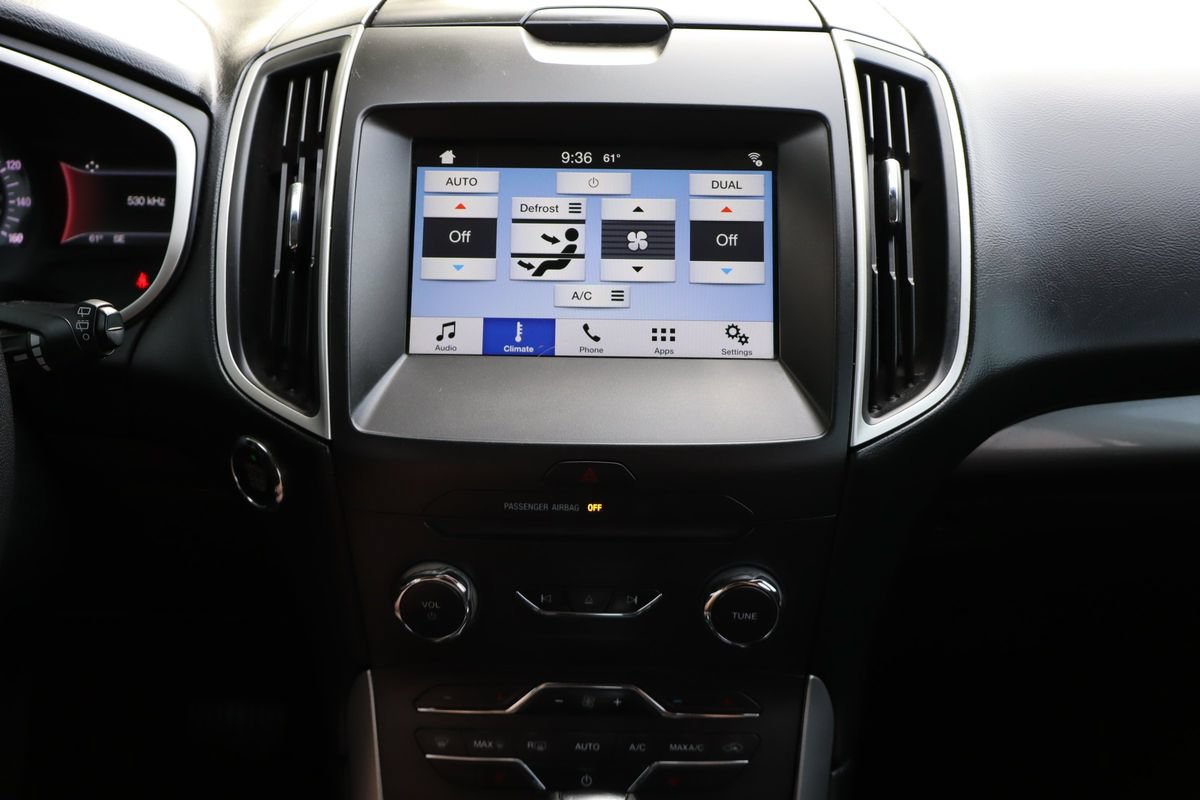 Used 2016 Ford Edge SEL w/ Equipment Group 201A AWD/4WD image 34