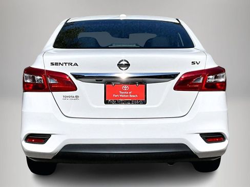 Used 2018 Nissan Sentra SV image 4