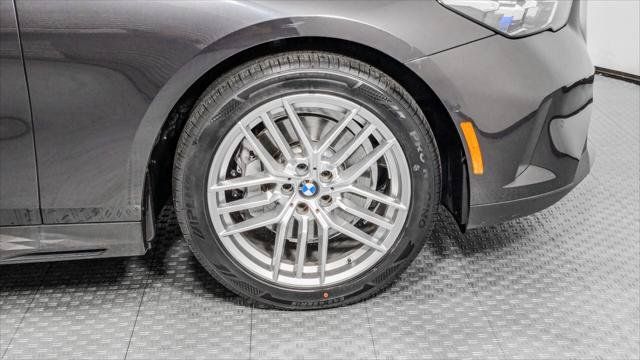 Used 2025 BMW 530i w/ Premium Package RWD image 35